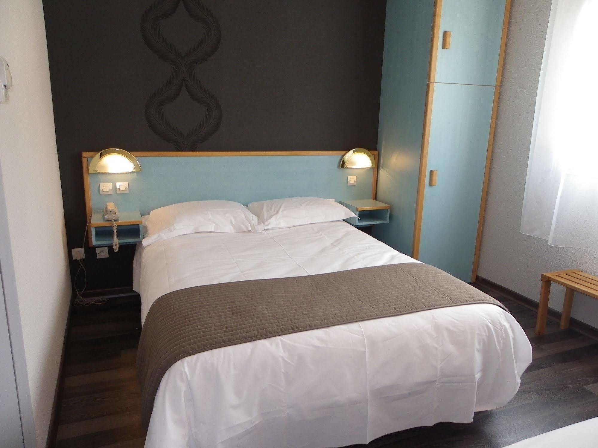 Hotel Restaurant Les Chataigniers 3*